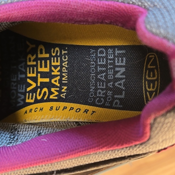 Keen Hiking Shoes Circadia WP Womens Size 7 Steel Gray Boysenberry - Picture 9 of 9